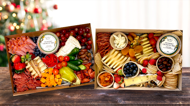 Celebrate Christmas the Easy Way: Why Catering Boxes Are a Game-Changer